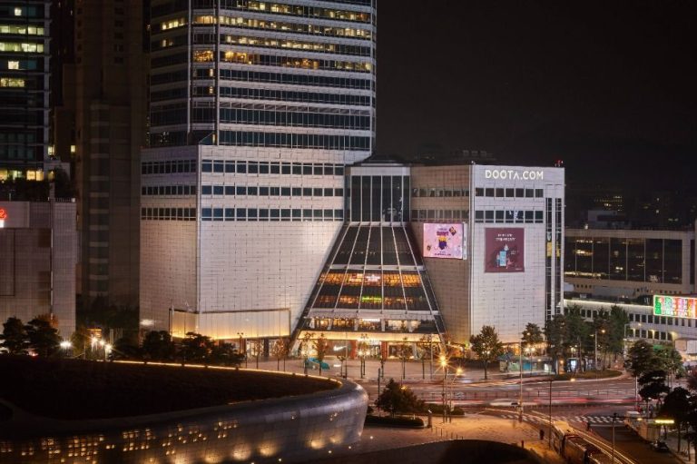 Doota Mall (두타몰)