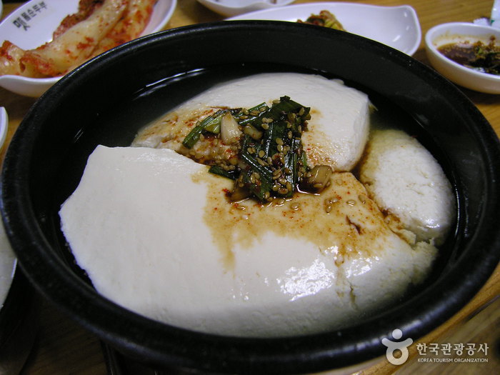Maetdol sundubu (맷돌순두부)