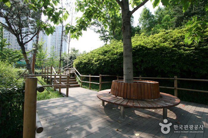 Ogeum Park (오금공원)