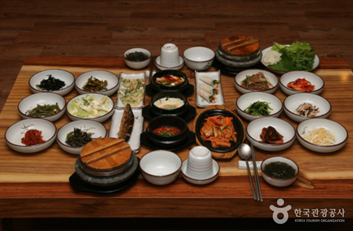 Icheonok (이천옥)