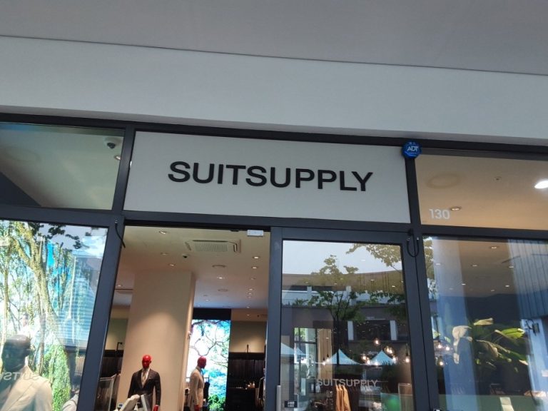 Suitsupply [Tax Refund Shop] (수트서플라이)