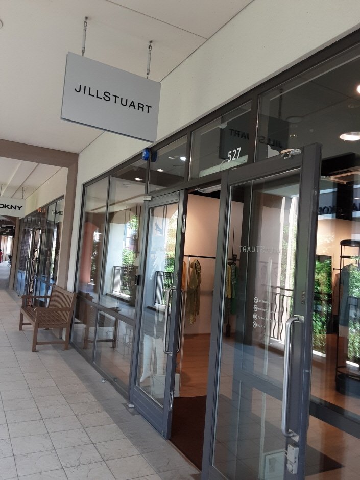 LF Jillstuart – Shinsegae Paju Branch [Tax Refund Shop] (LF 질스튜어트 신세계파주)