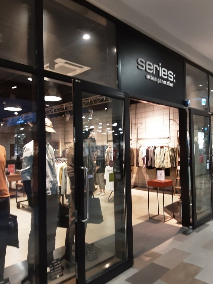 Kolon Series; – Lotte Paju Branch [Tax Refund Shop] (코오롱 시리즈 롯데파주)