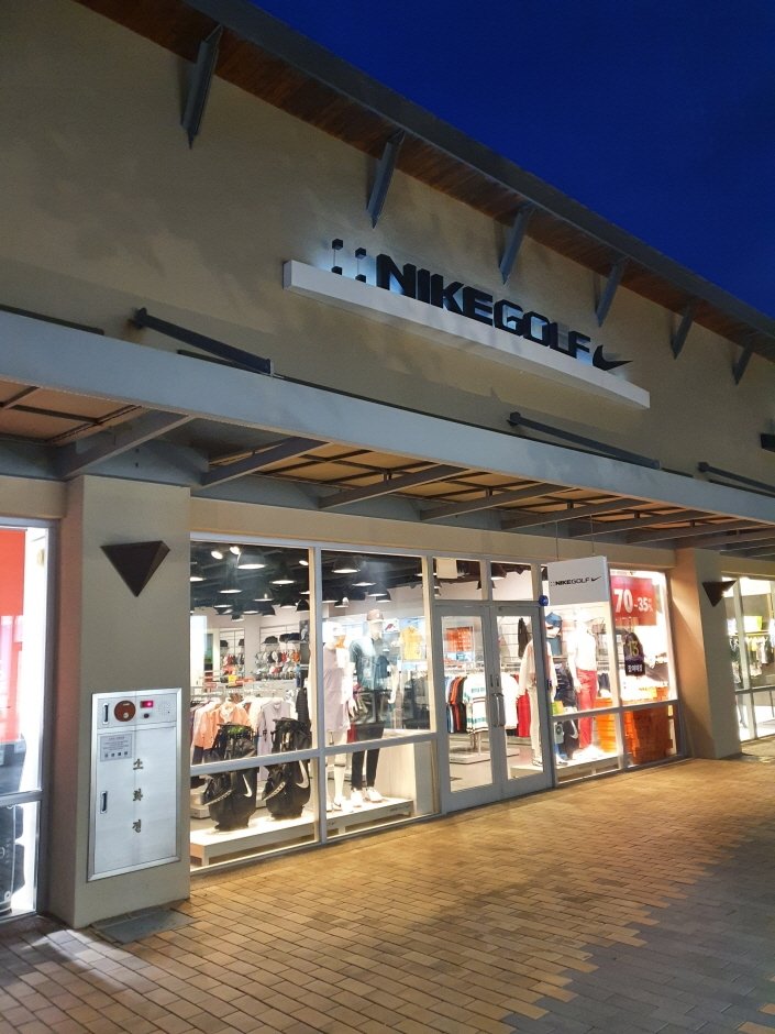 Nike Golf – Shinsegae Yeoju Branch [Tax Refund Shop] (나이키골프 신세계여주)
