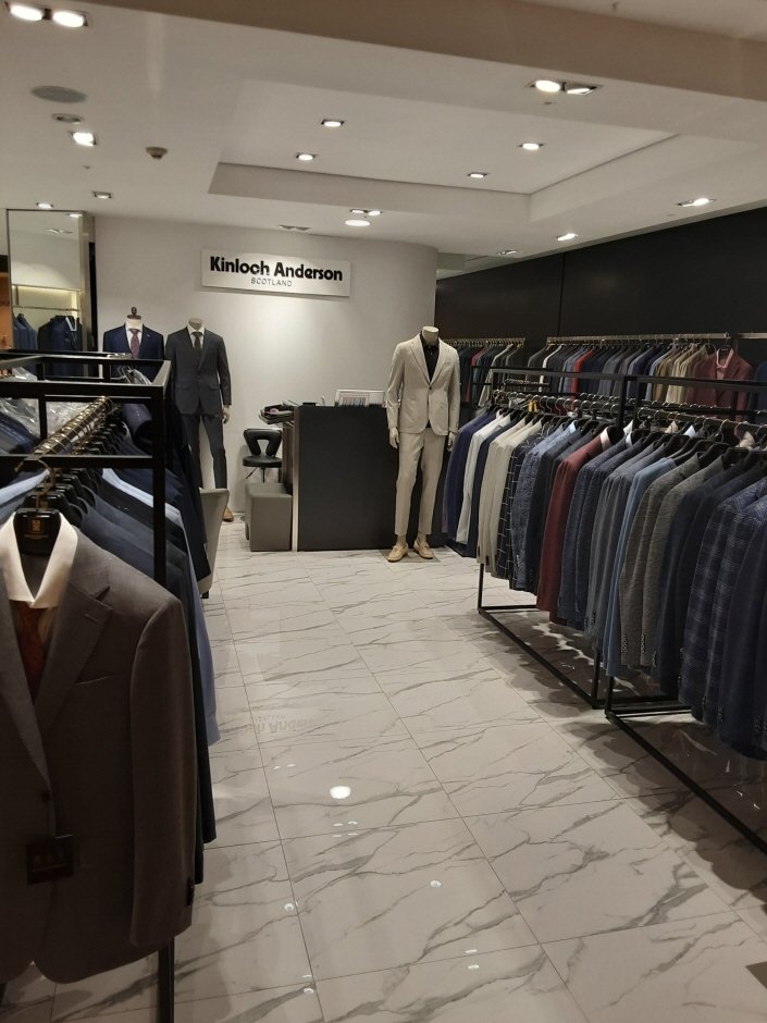 Kinloch Anderson – AK Bundang Branch [Tax Refund Shop] (킨록앤더슨 AK 분당점)