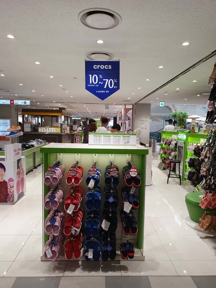 Crocs – Lotte Gwangmyeong Branch [Tax Refund Shop] (크록스 롯데광명)