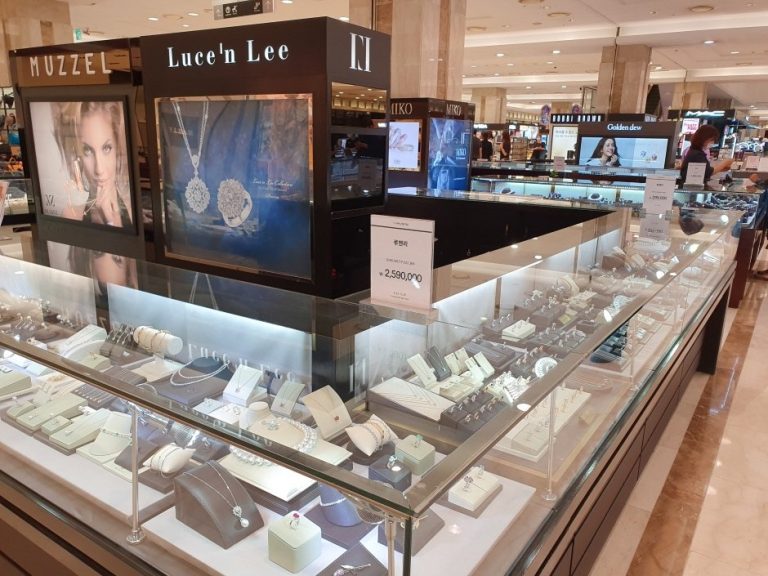 Lucenlee – Hyundai Jungdong Branch [Tax Refund Shop] (루첸리 현대중동)