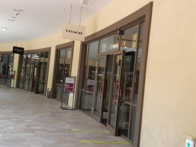 Coach – Shinsegae Siheung Branch [Tax Refund Shop] (코우치 신세계시흥)