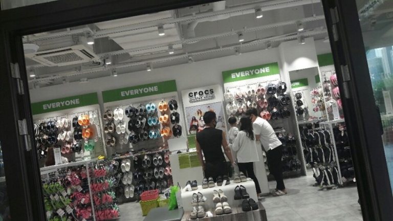 Crocs – Shinsegae Siheung Branch [Tax Refund Shop] (지앤드 크록스 신세계시흥)