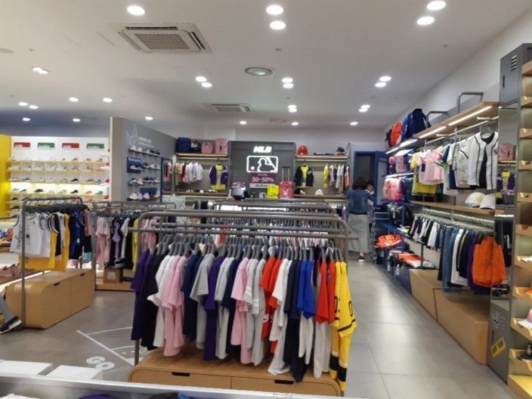 MLB Kids – Shinsegae Siheung Branch [Tax Refund Shop] (MLB키즈 신세계시흥)