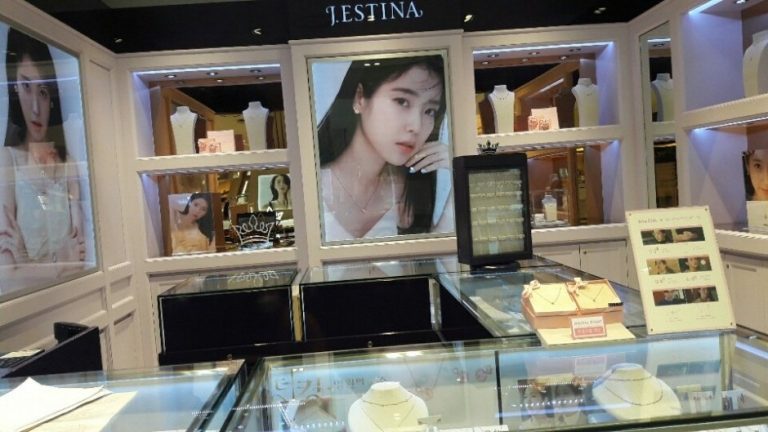 J.Estina – Lotte Ansan Branch [Tax Refund Shop] (제이에스티나 롯데 안산점)