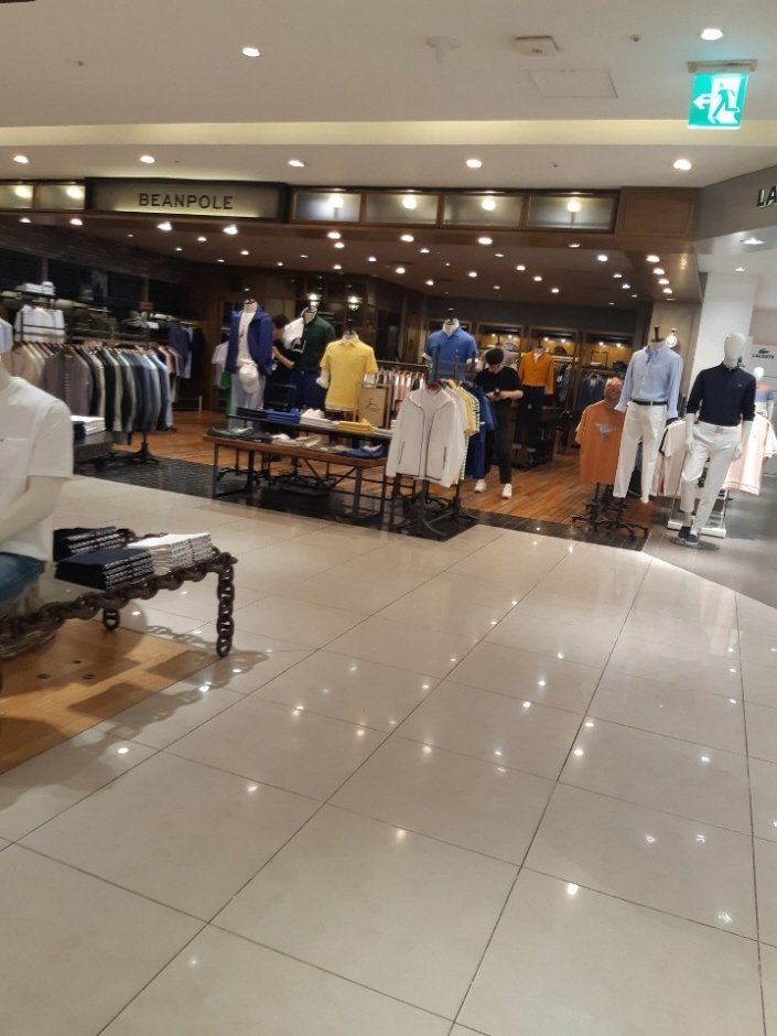 Beanpole – AK Suwon Branch [Tax Refund Shop] (빈폴 AK 수원)