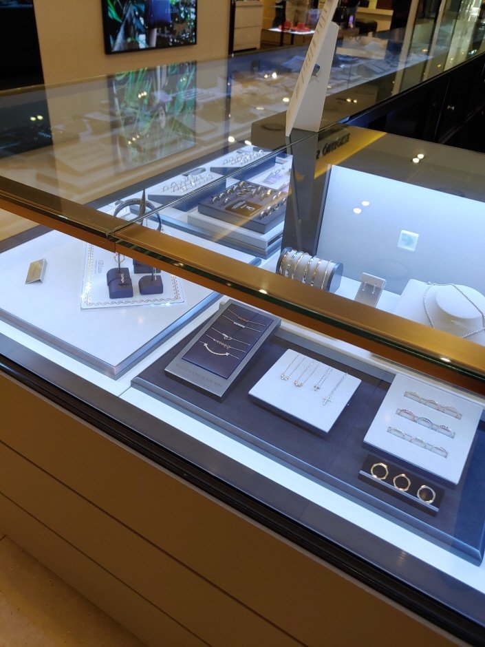 Golden Dew – AK Pyeongtaek Branch [Tax Refund Shop] (골든듀 AK평택)