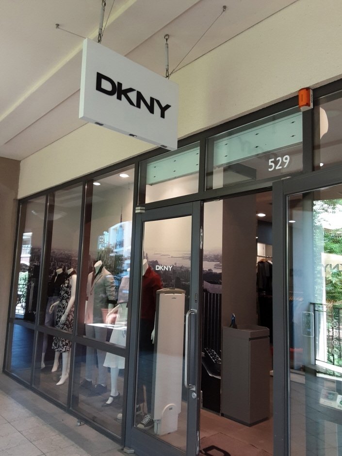 The Handsome Dkny – Shinsegae Paju Branch [Tax Refund Shop] (한섬 DKNY 신세계파주)