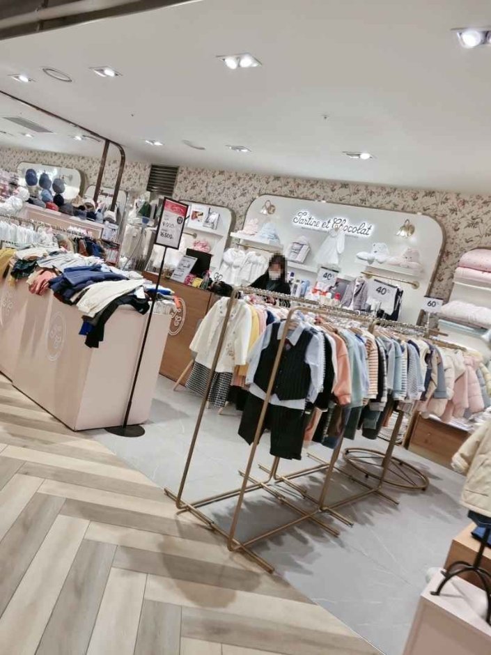 Chocolat – NC Singuro Branch [Tax Refund Shop] (쇼콜라 nc신구로)