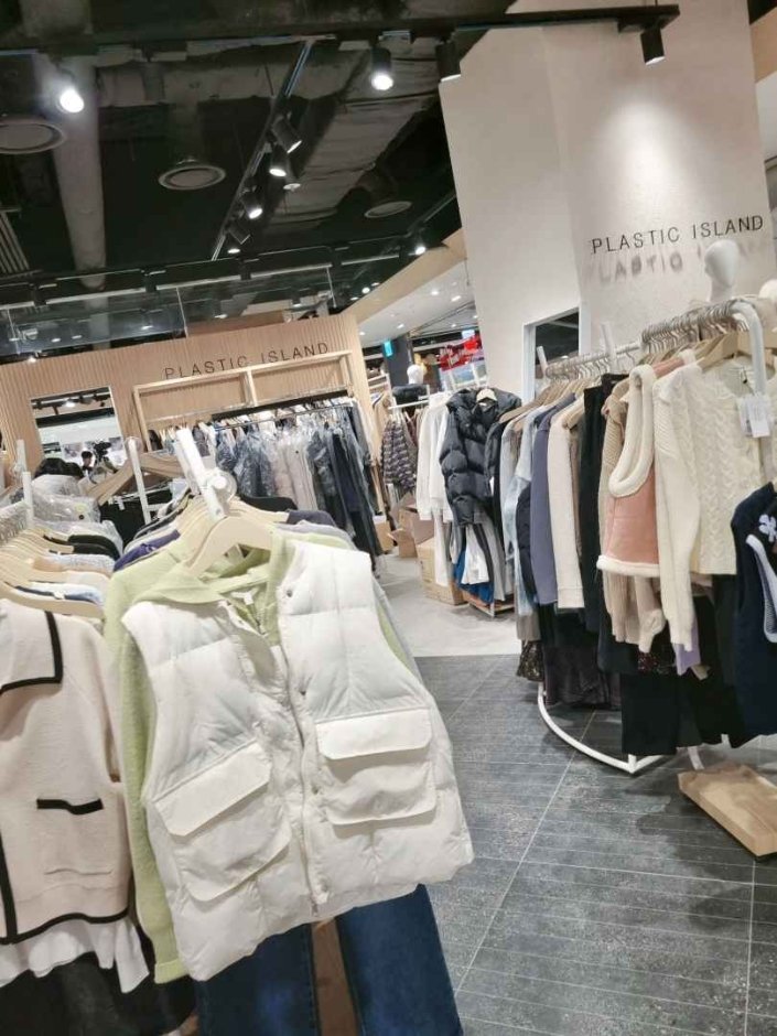 Plastic Island – NC Singuro Branch [Tax Refund Shop] (플라스틱아일랜드 nc신구로)