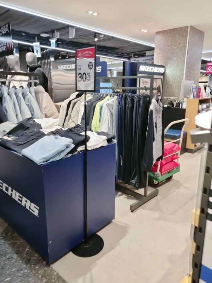Skechers – NC Singuro Branch [Tax Refund Shop] (스케쳐스 nc신구로)