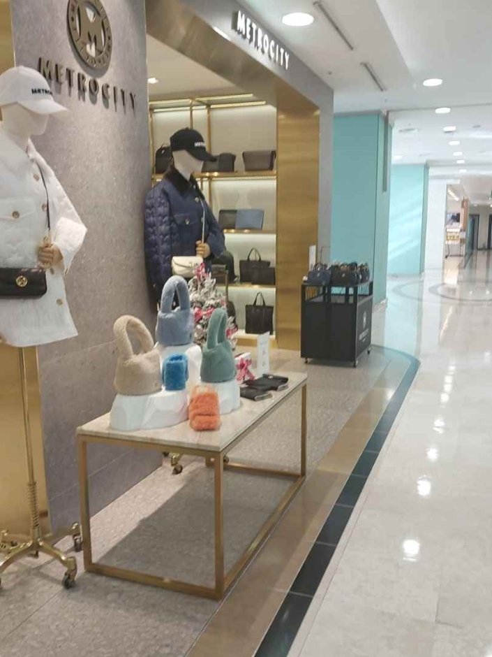 Metrocity [Tax Refund Shop] (메트로시티)