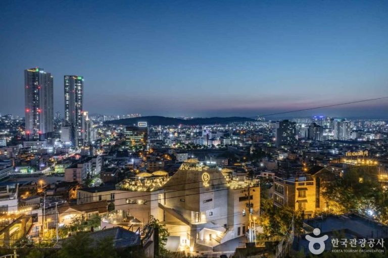 Suamgol Café Street(수암골 카페거리)