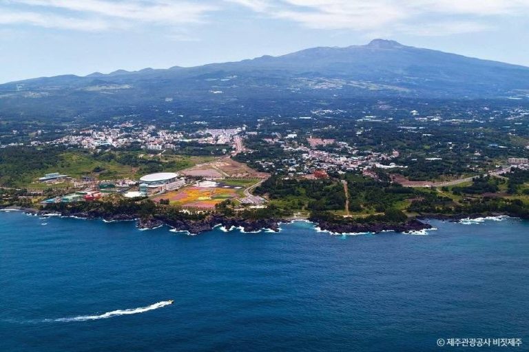 Jungmun Tourist Complex (중문관광단지)