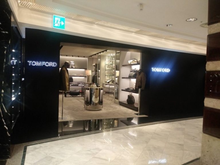 Tom Ford Men – Galleria (4F) Branch [Tax Refund Shop] (톰포드남성 갤러리아 4층)