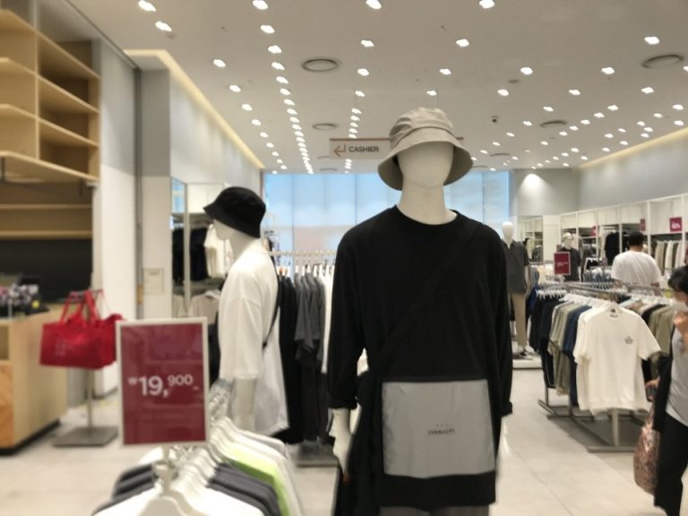 8 Seconds – Lotte Mall Eunpyeong Branch [Tax Refund Shop] (에잇세컨즈 롯데몰 은평점)