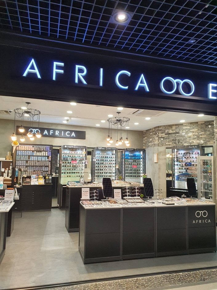 Africa Eyewear – Hapjeong Kyobo Book Centre Branch [Tax Refund Shop] (아프리카안경원 합정교보문고점)