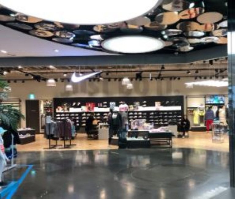 Nike – Doota Branch [Tax Refund Shop] (나이키 두타)