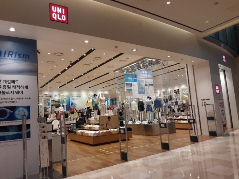 Uniqlo – Lotte World Mall Branch [Tax Refund Shop] (유니클로 롯데월드몰)