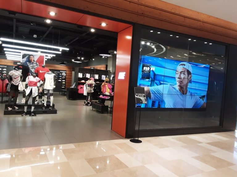 Nike – Lotte World Mall Branch [Tax Refund Shop] (나이키 롯데월드몰)