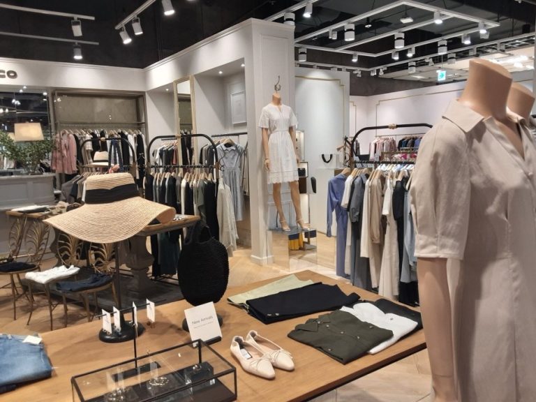 Club Monaco – World Tower Branch [Tax Refund Shop] (클럽모나코 월드타워점)