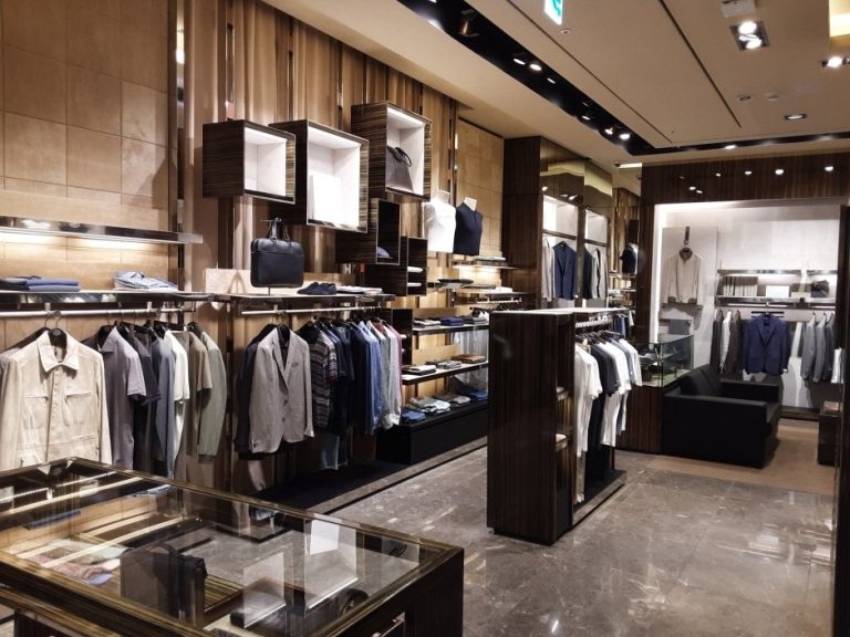 Corneliani – World Tower Branch [Tax Refund Shop] (꼬르넬리아니 월드타워점)