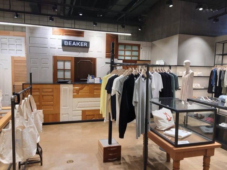 Beaker – World Tower Branch [Tax Refund Shop] (비이커 월드타워점)