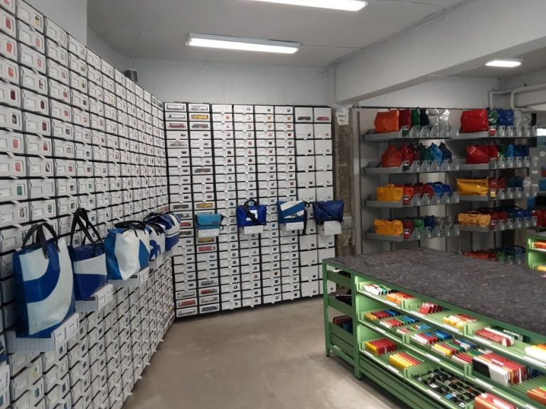 Freitag – Apgujeong Branch [Tax Refund Shop] (프라이탁 압구정 [사후면세점])