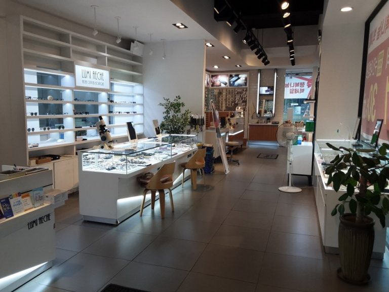 Lumi Aeche Eyewear – Apgujeong Branch [Tax Refund Shop] (루미애체 압구정)