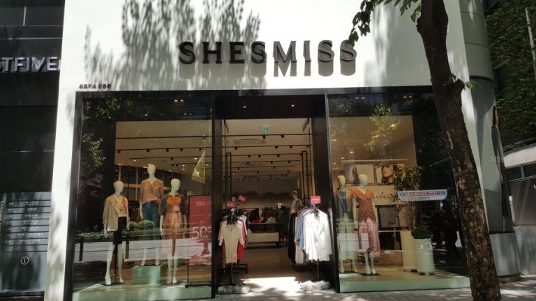 Shesmiss – Seolleung Branch [Tax Refund Shop] (쉬즈미스 선릉)