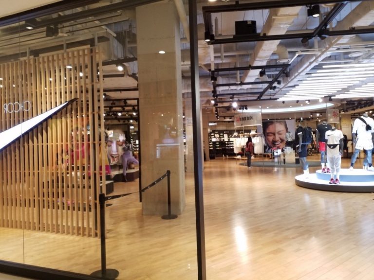 Nike – TIMES SQUARE Branch [Tax Refund Shop] (나이키 타임스퀘어)