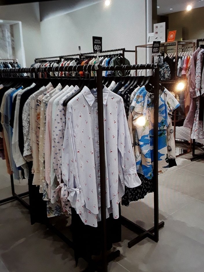 The Handsome Obzee – Hyundai Gasan Branch [Tax Refund Shop] (한섬 오브제 현대가산)