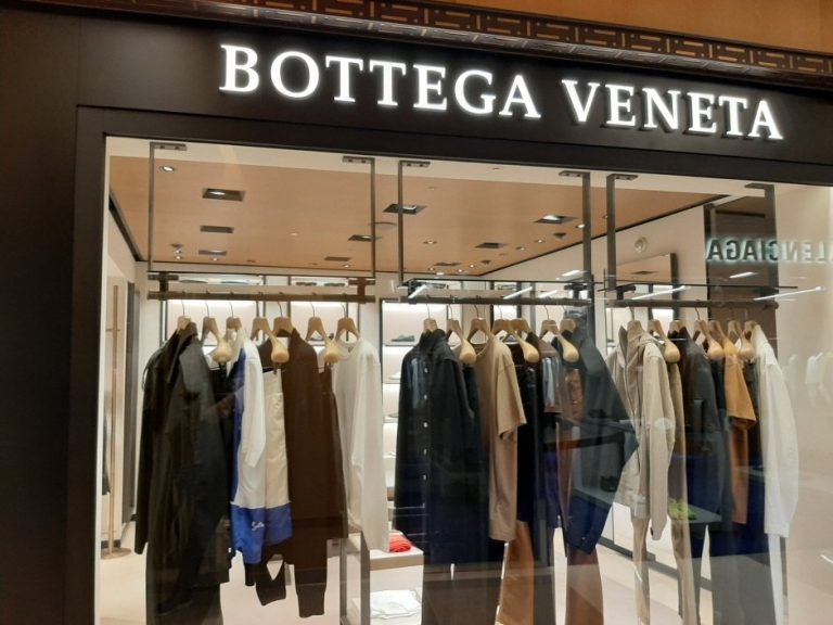 Bottega Veneta Men – Shinsegae Gangnam Branch [Tax Refund Shop] (보테가베네타 신세계 강남점 남성)