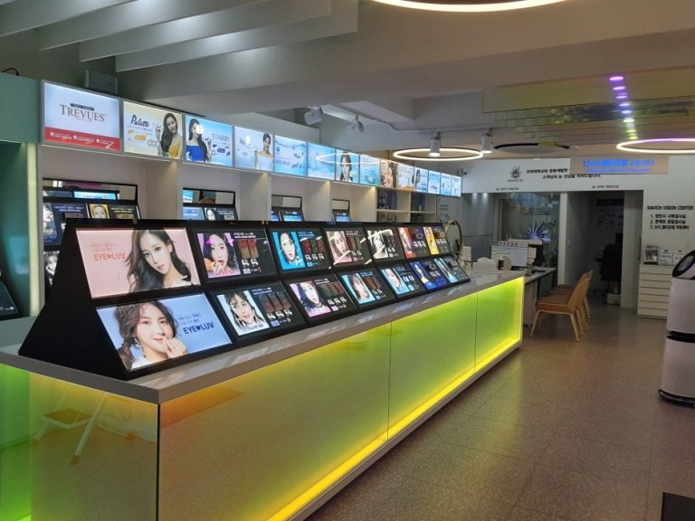 Davich Optical Myeongdong Branch[Tax Refund Shop](다비치안경 명동점)