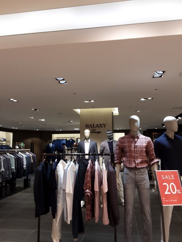 Galaxy – Lotte Department Store Main Branch [Tax Refund Shop](갤럭시 롯데백화점 본점)