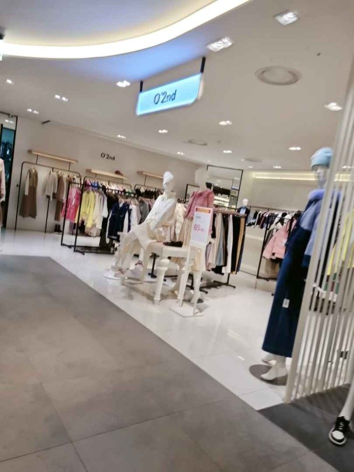 O’2nd – Hyundai Outlets Dongdaemun Branch [Tax Refund Shop](오즈세컨 현대아울렛 동대문점)
