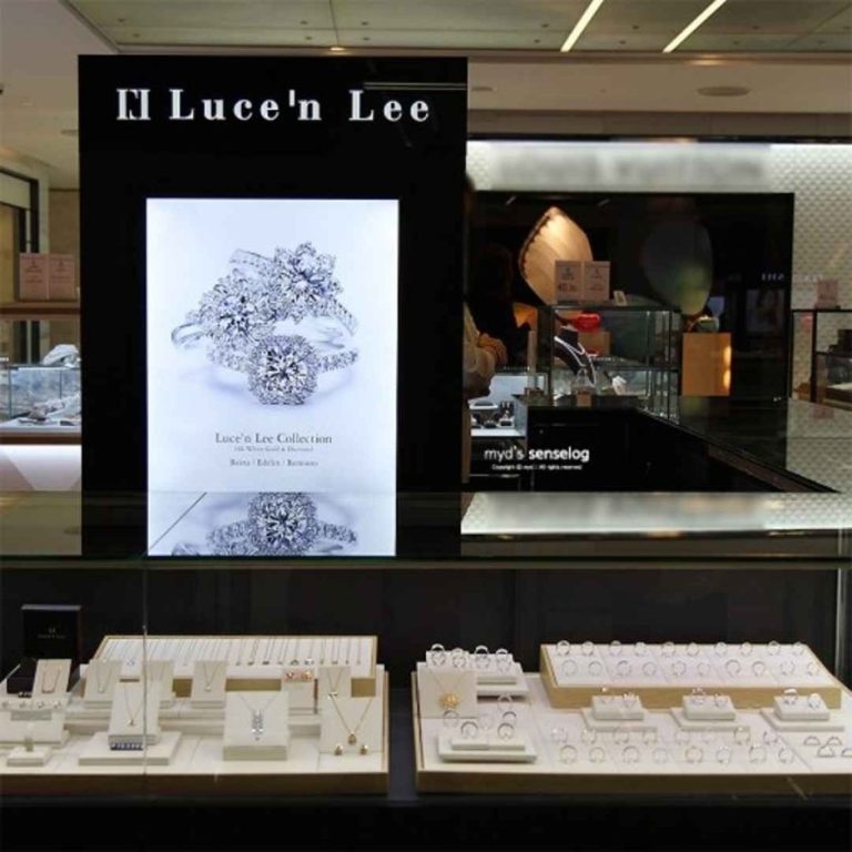 Lucenlee – Lotte Department Store Main Branch [Tax Refund Shop](루첸리 롯데백화점 본점)