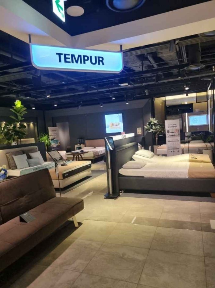 Tempur – Hyundai Outlets Dongdaemun Branch [Tax Refund Shop](템퍼 현대아울렛 동대문점)