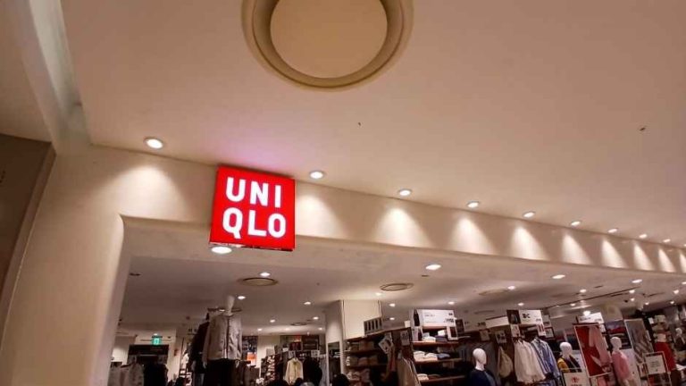 Uniqlo – LOTTE Department Store Konkuk Univ. Star City Branch [Tax Refund Shop] (유니클로 롯데백화점 건대스타시티점)