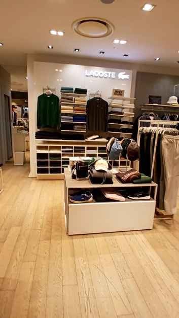 Lacoste – LOTTE Department Store Konkuk Univ. Star City Branch [Tax Refund Shop] (라코스테 롯데백화점 건대스타시티점)