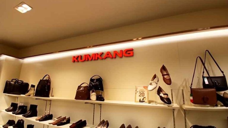 KUMKANG Shoes LOTTE Department Store Konkuk Univ. Star City Branch [Tax Refund Shop](금강제화 롯데백화점 건대스타시티점)