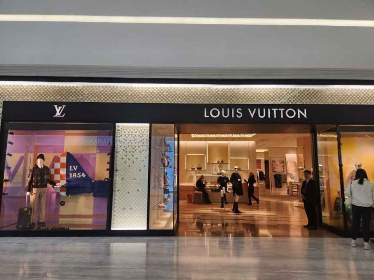 Louis Vuitton-Shinsegae Department Store Times Square Branch [Tax Refund Shop] (루이비통 신세계백화점 타임스퀘어점)