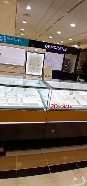 Gem Crane – Lotte Department Store Gwanak Branch [Tax Refund Shop](젬크레인 롯데백화점 관악점)