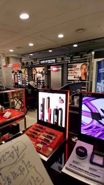 Make Up For Ever – Lotte Department Store Gwanak Branch [Tax Refund Shop](메이크업포에버 롯데백화점 관악점)